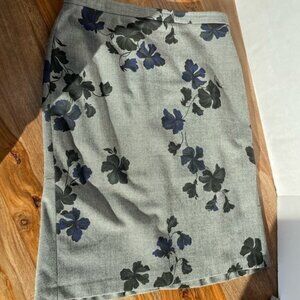Back Flounce Skirt Grey Dark Purple Flowers Fully Lined